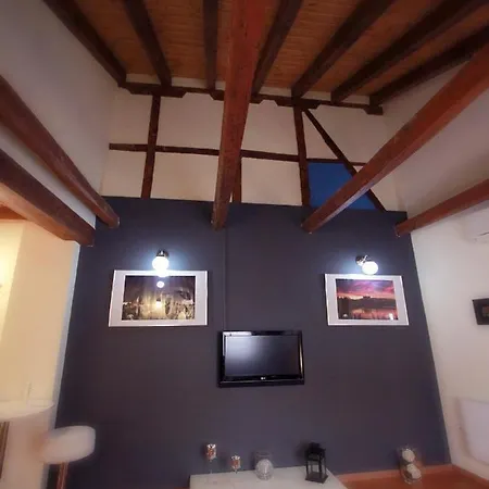 Apartamentos Toledo Suite Apartment