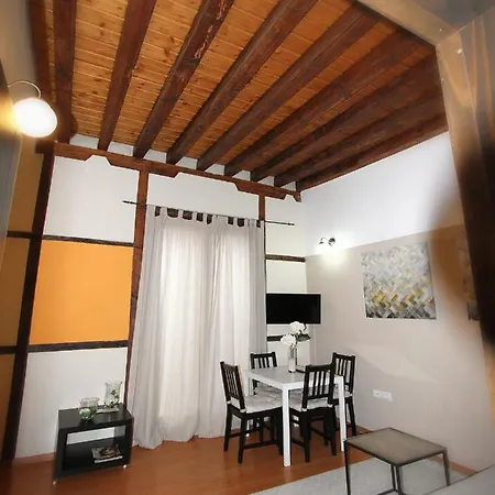 Apartamentos Toledo Suite * Toledo